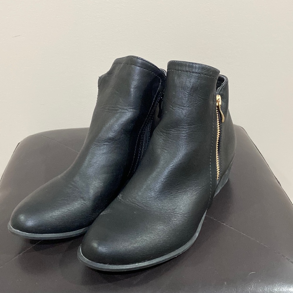 Top Moda Women’s Western Faux Leather Ankle Bootie, Sz 8.5 Medium